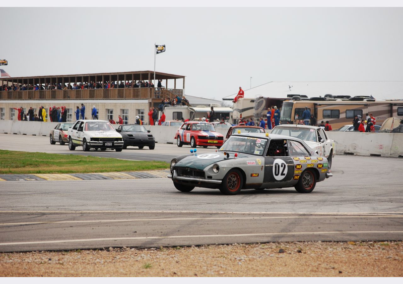 Illustration for article titled Four Hours Into The Texas Gator-O-Rama 24 Hours Of LeMons, Corolla FX16 In The Lead!